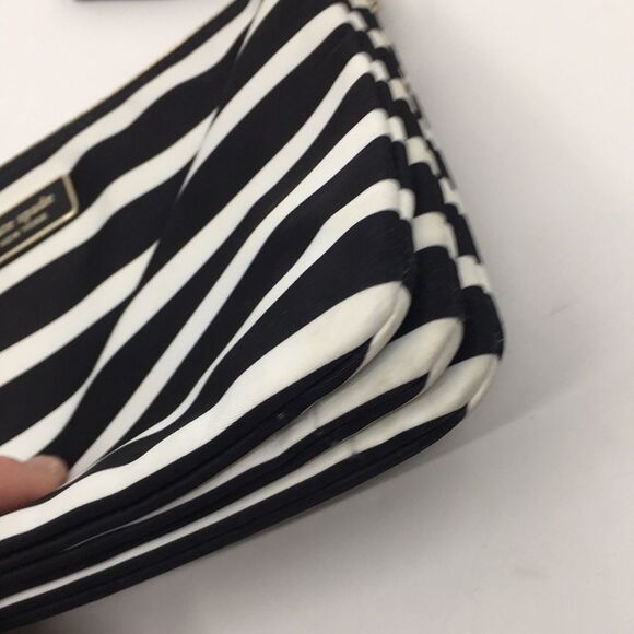 Kate Spade New York Black White Library Stripe Triple Gusset Clutch Makeup Pouch - Picture 5 of 16